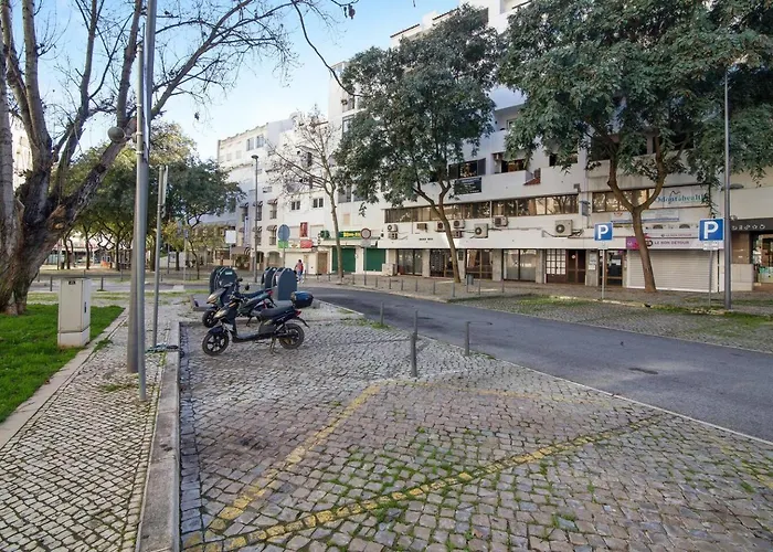 - Av Liberdade T2 Apartamento
