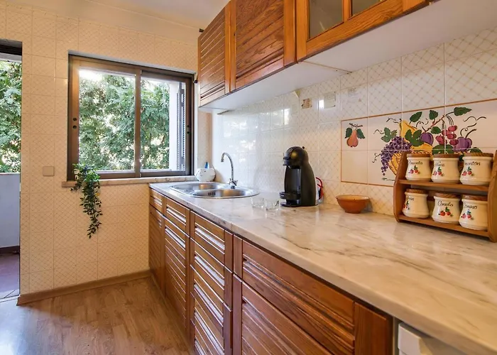 Apartment - Av Liberdade T2 *